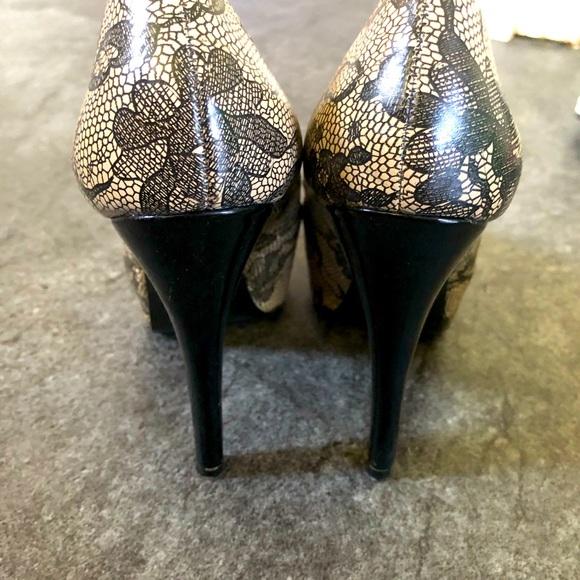 Aldo lace like platform 6 inch heels - Picture 3 of 4